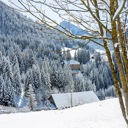 Hotel Dolomiten 3*